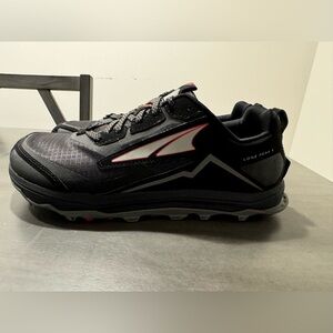 Altra Lone Peak 5 men’s 9.5. Brand new without box.